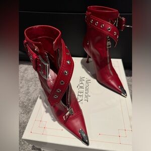 Alexander McQueen, 38.5, Red, Great condition